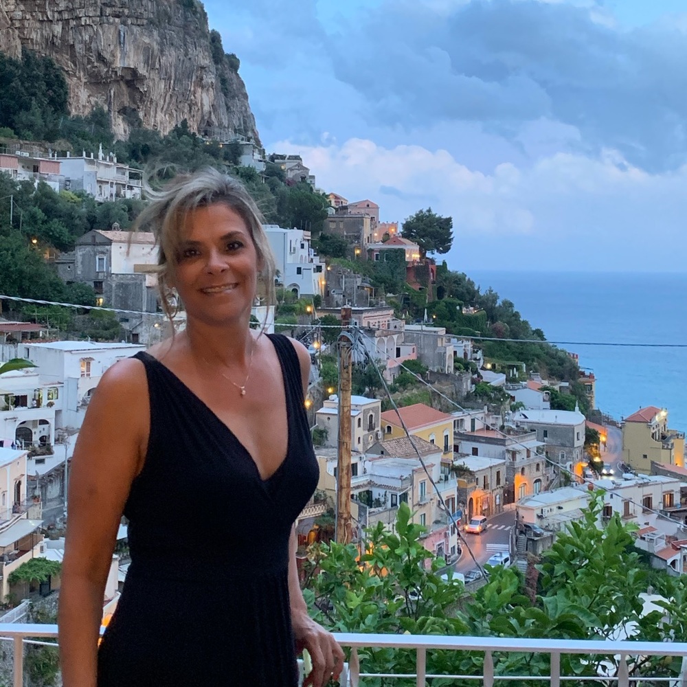 Meet your Posher, Jennifer